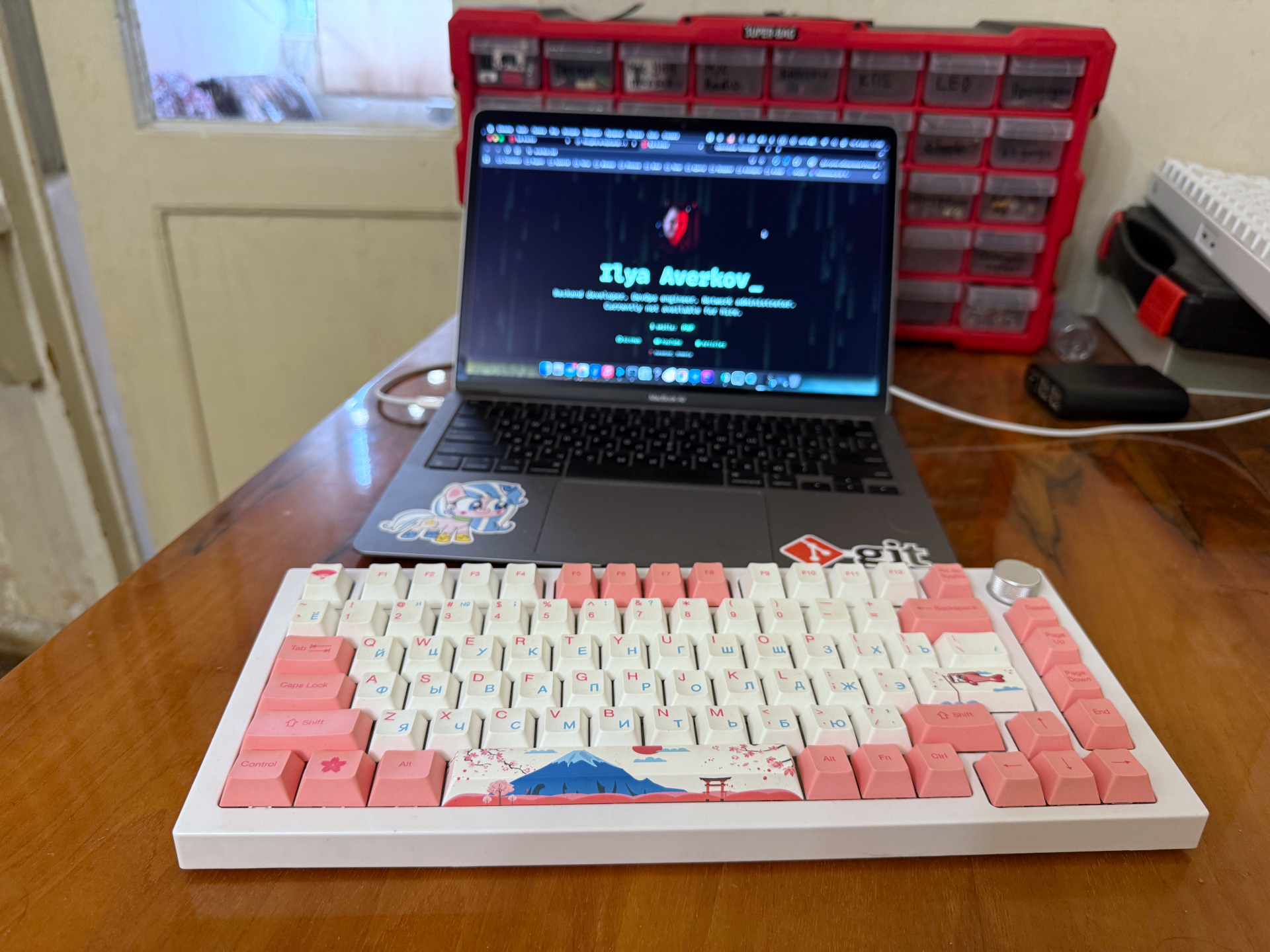 Non-100% modern keyboards 1